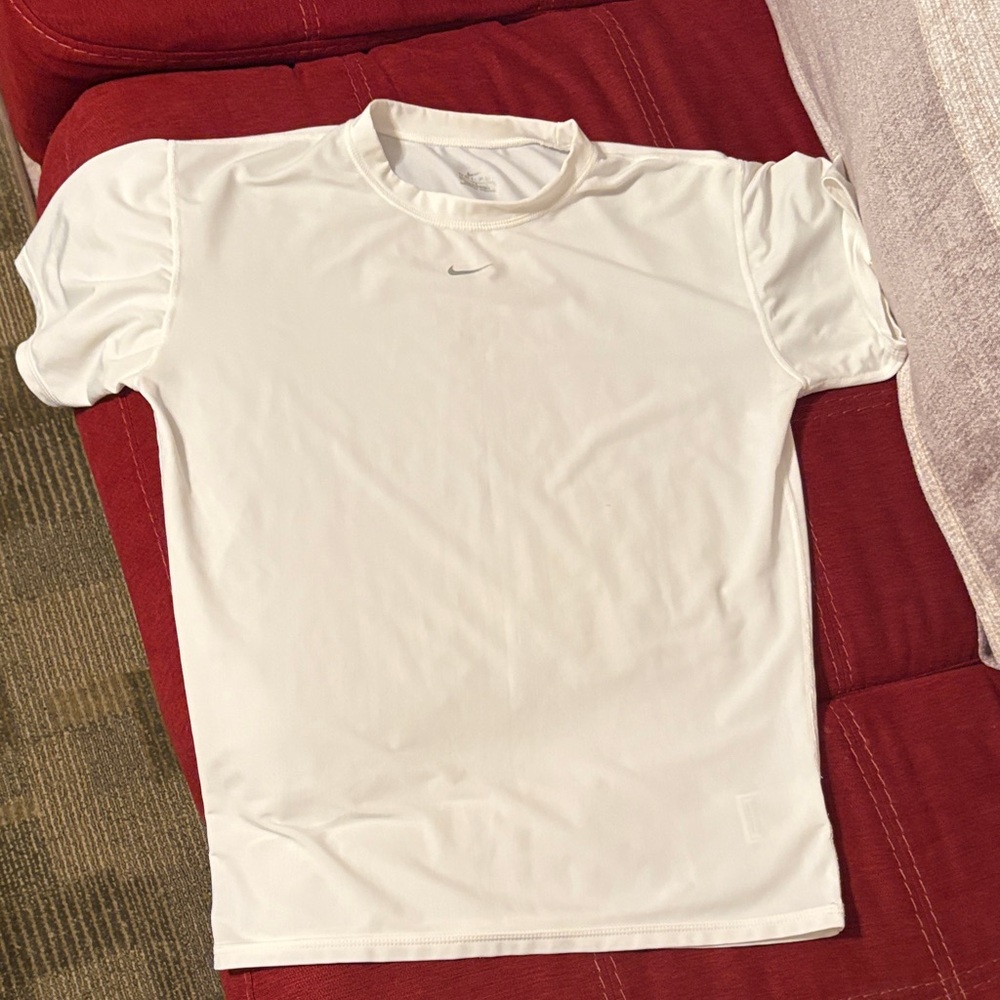 Nike dri-fit women’s White Sports Shirt
